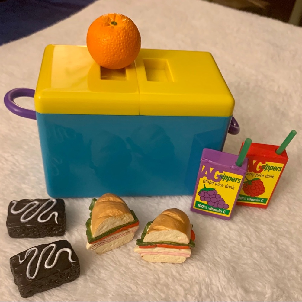 Retired Amer Girl Doll “Picnic Goodies” set 1998